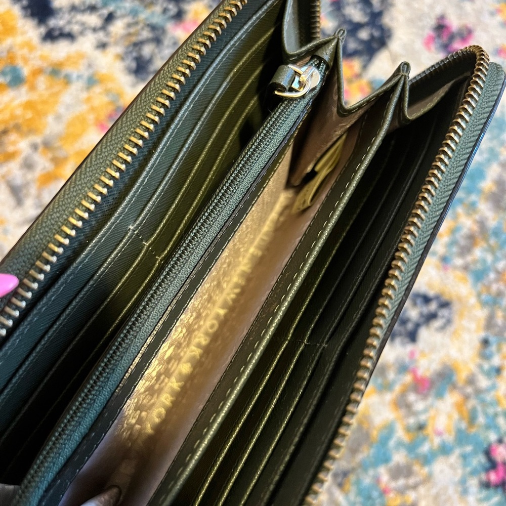 Kate Spade Wallet - Picture 2 of 4